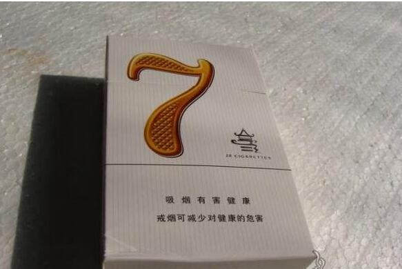 如何快速咬爆珠香烟嘴